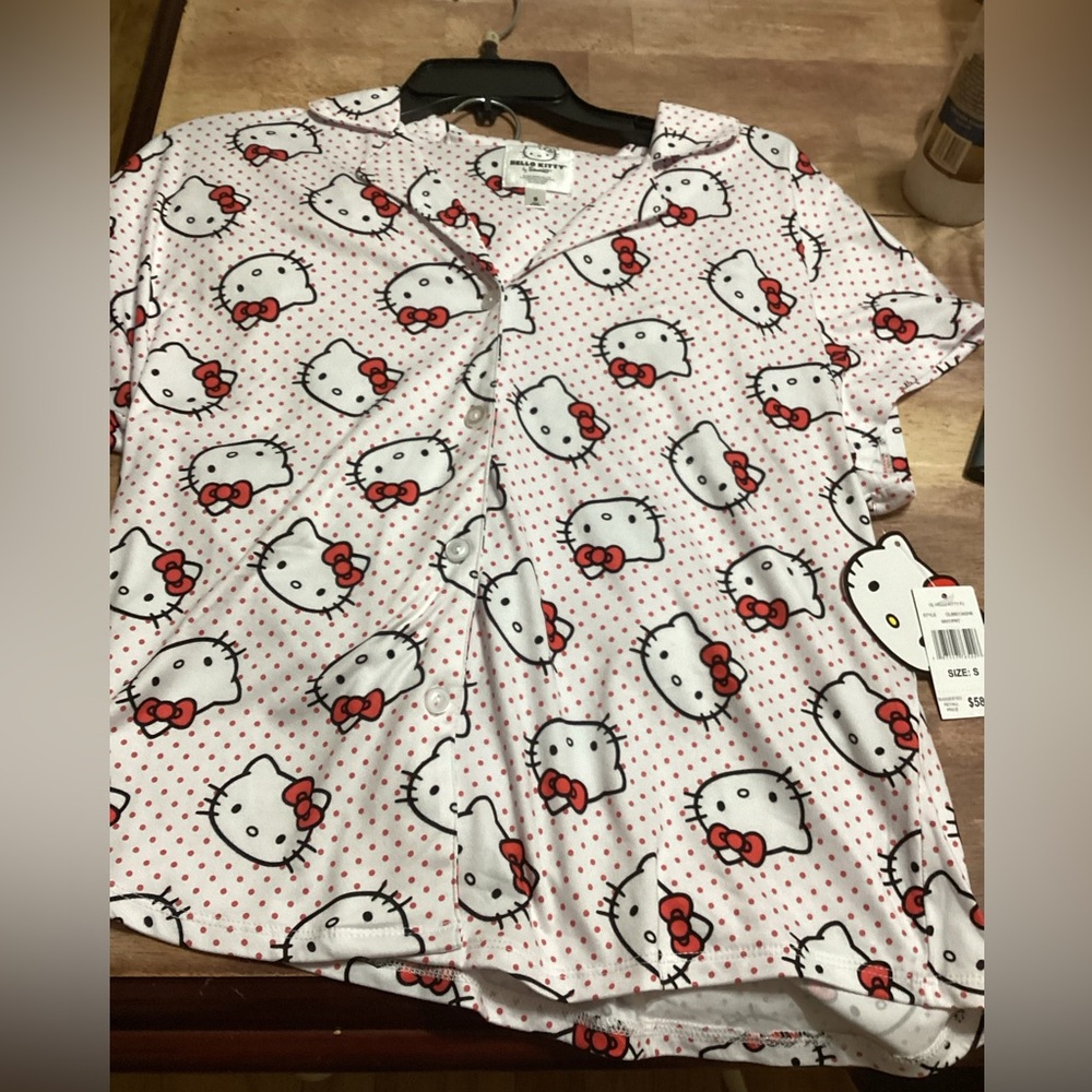 Hello Kitty Pajama Set